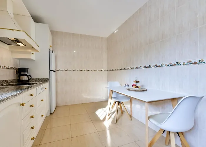 Guzman - Stefka Vila